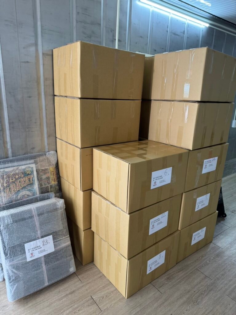 集運從美國海運回台灣時間要多久?依照ship2taiwan的經驗從美國西岸(如西雅圖)海運回台灣,海上航行時間約1個月,加上美國出口報關與台灣港口作業及進口清關各約1–2週,整體從出運到配送到府約需2個月左右,但由於西雅圖屬較小港口,部分船班需轉運至溫哥華,可能額外等待1個月,特殊情況下甚至可能延長至3個月以上。